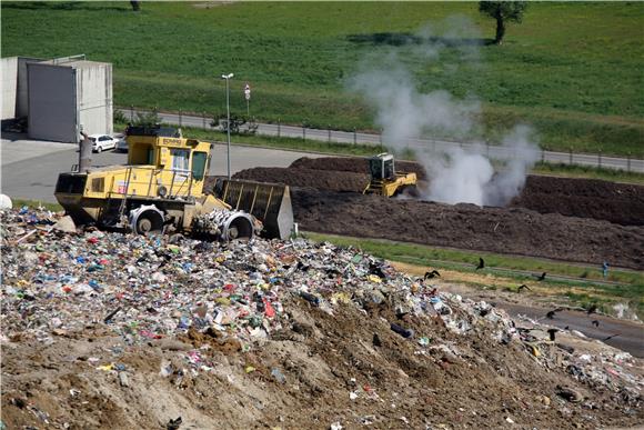 Two injured in latest landslide at Jakuševec landfill