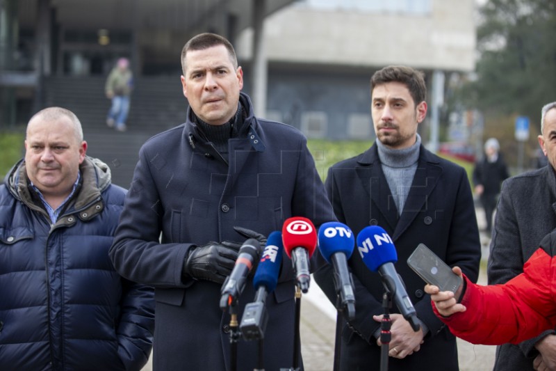  Konferencija za medije gradske organizacije HDZ-a o događaju na Jakuševcu