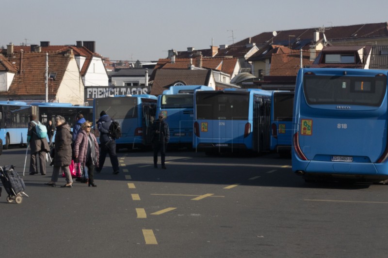 Pola sata zaustavljen autobusni promet na okretištu Črnomercu zbog sve češćih napada