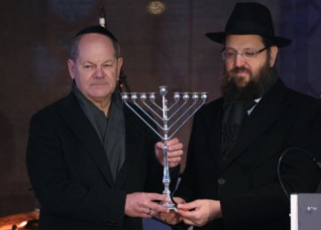 GERMANY BELIEF JUDAISM HANUKKAH 