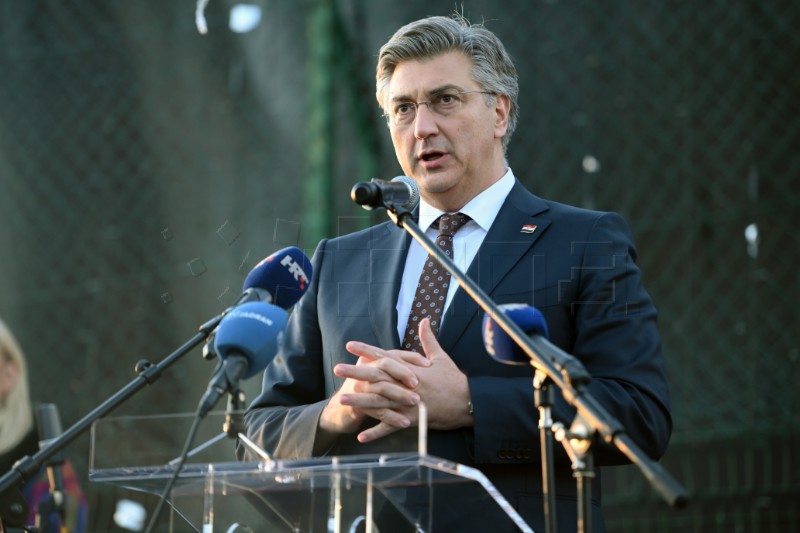 Plenković: Veleposlanstvo će pokriti troškove povratka 'Boysa' iz Grčke