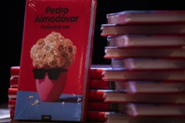 Predstavljena nekonvencionalna Almodovarova autobiografija "Posljednji san"