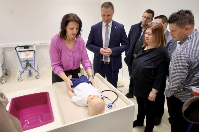 Opremljeno gotovo dvije tisuće četvornih metara Medicinske škole 