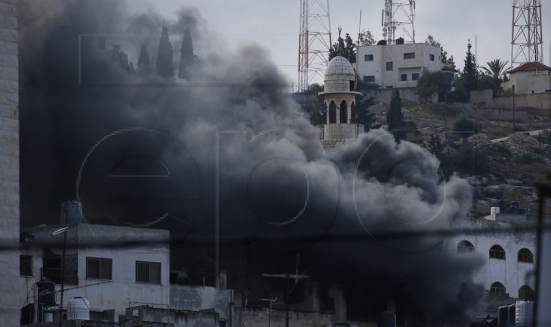 Izrael nastavlja bombardirati Pojas Gaze kojim se šire bolesti