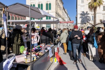 Humanitarni buvljak 'A di si ti?!'