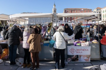 A di si ti? - rekordnih 95 humanitarnih štandova na splitskoj Rivi