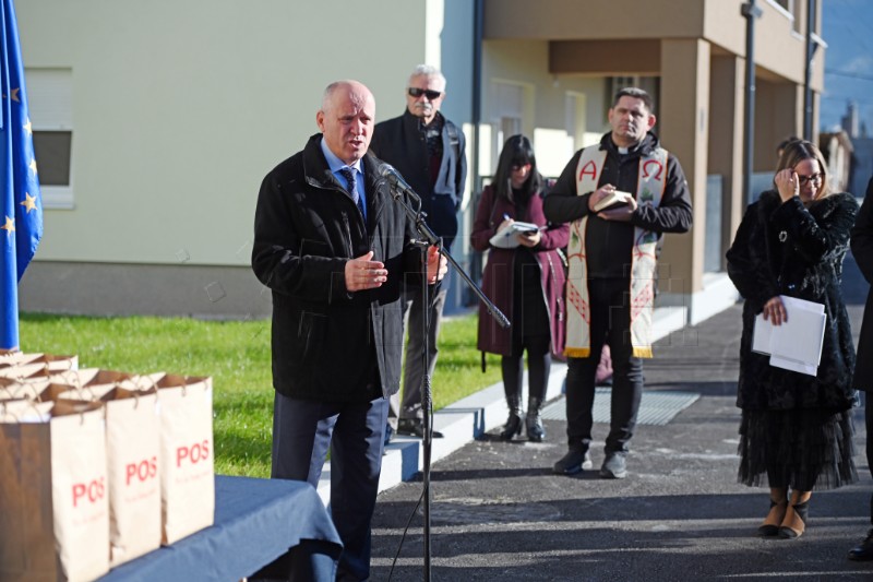 Solin: Podijeljeni ključevi POS-ovih stanova