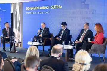 Konferencija "Desetljeće zasluženih prilika i izazovi koji dolaze"