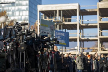 Prosvjedni skup "Dosta filozofiranja o plaćama"