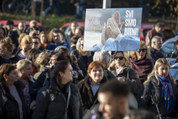 Prosvjedni skup "Dosta filozofiranja o plaćama"