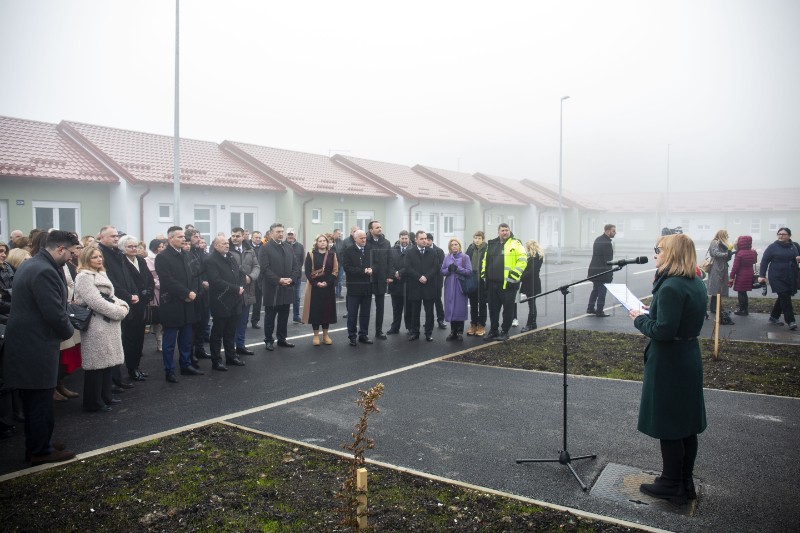 Premijer Plenković posjetio Sisačko-moslavačku županiju