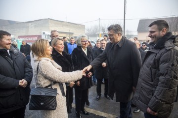 Premijer Plenković posjetio Sisačko-moslavačku županiju