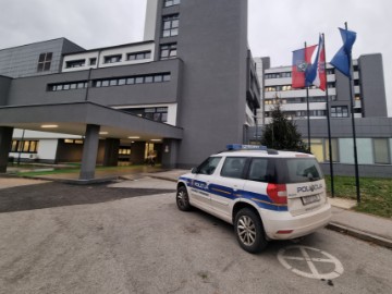 Preživio mladić koji je skočio sa šestog kata koprivničke bolnice