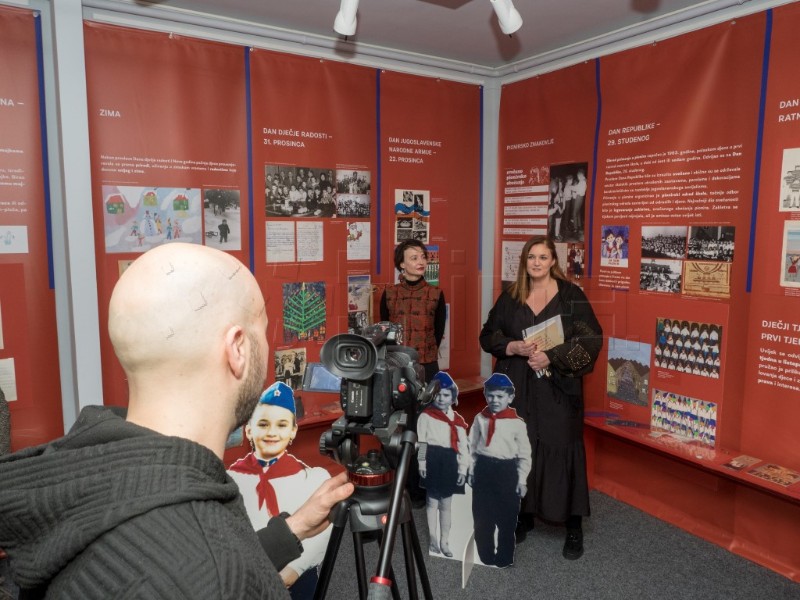 Exhibition on Yugoslav pioneer movement staged at Croatian School Museum