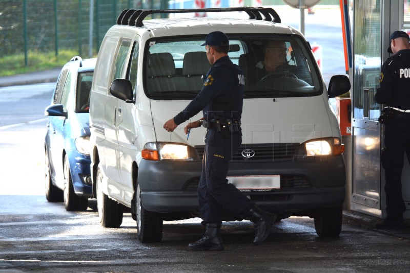 Pojačan promet na A3 u smjeru istoka, kod Bajakova kolona od 6 km