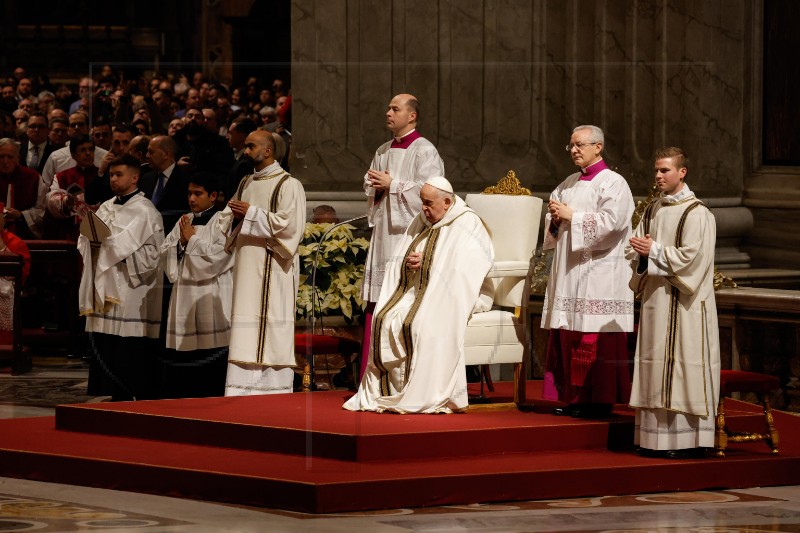 VATICAN CHRISTMAS MASS