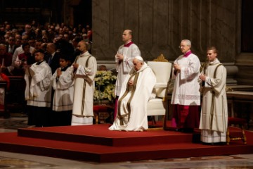 VATICAN CHRISTMAS MASS