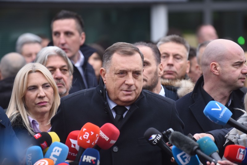 Dodik kaže da je status Ustavnog suda najvažnije pitanje u BiH, najavio nove blokade