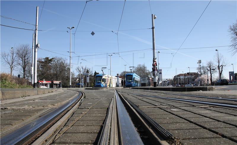 Zagreb: U promet pušten prvi rabljeni tramvaj nabavljen iz Njemačke