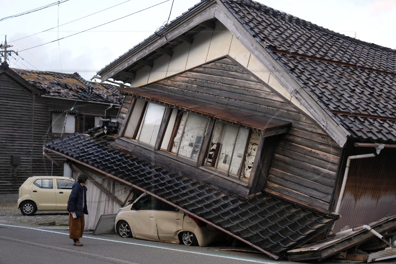 Broj žrtava potresa u Japanu popeo se na 55, mnogi su zarobljeni ispod ruševina