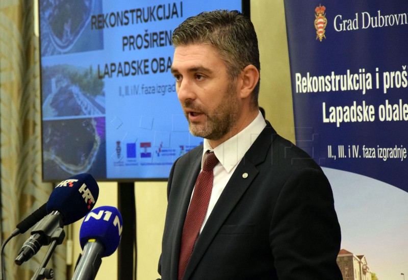 Dubrovnik: Plenković obišao rekonstruiranu Lapadsku obalu