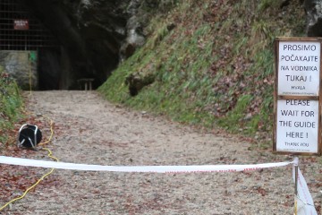 Izvlačenje petero ljudi iz Križne jame vjerojatno u ponedjeljak