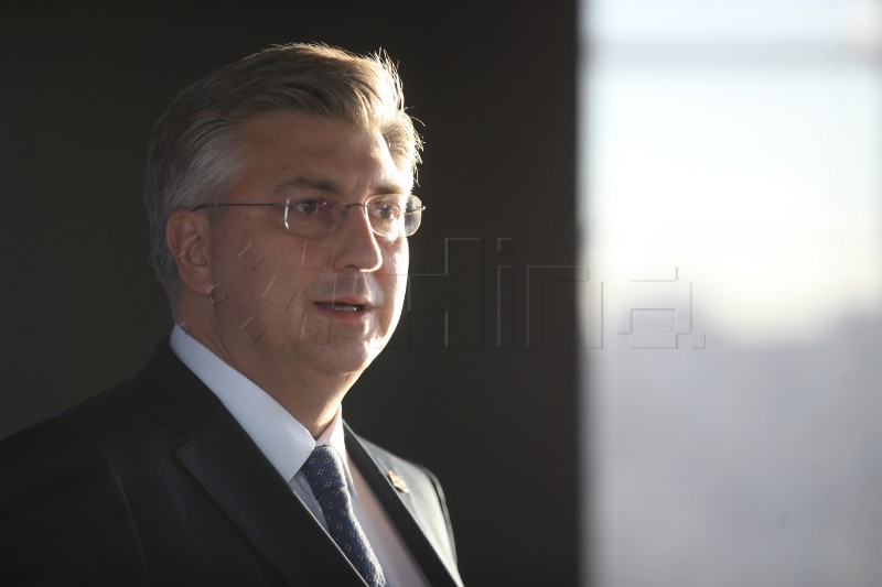 Plenković: Nema mjesta tezi da su izmjene zakona protiv slobode medija