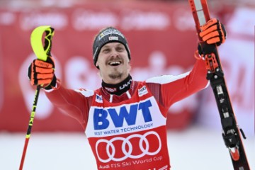 Slalom - Wengen: Nova pobjeda Fellera, Rodeš deseti, Kolega 16.