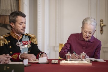 Denmark's royal handover also marked in Zagreb