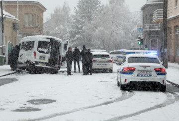 PUZ: U kombiju prevozio strane državljane i bježao policiji po gradu