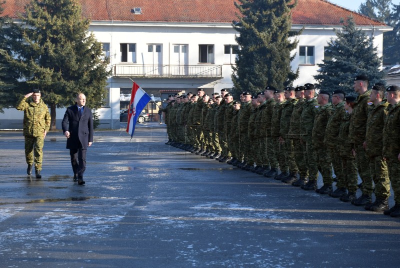 Svečani ispraćaj 13. hrvatskog kontingenta u Poljsku