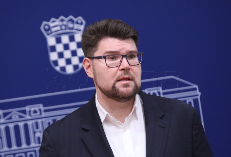 Konferencija za medije Peđe Grbina