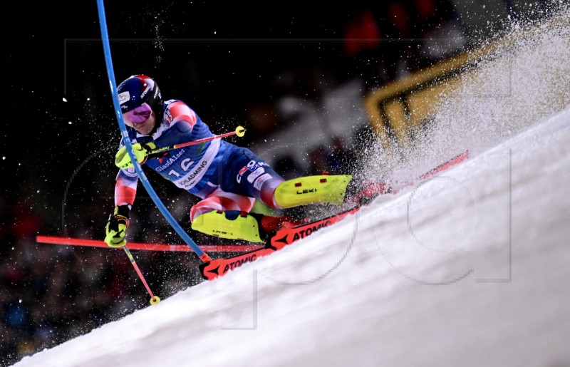 Schladming - slalom: Zubčić i Kolega u drugoj vožnji, vodi Strasser