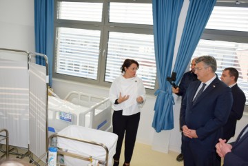 Plenković obišao Regionalni centar kompetentnosti Medicinske škole Bjelovar 