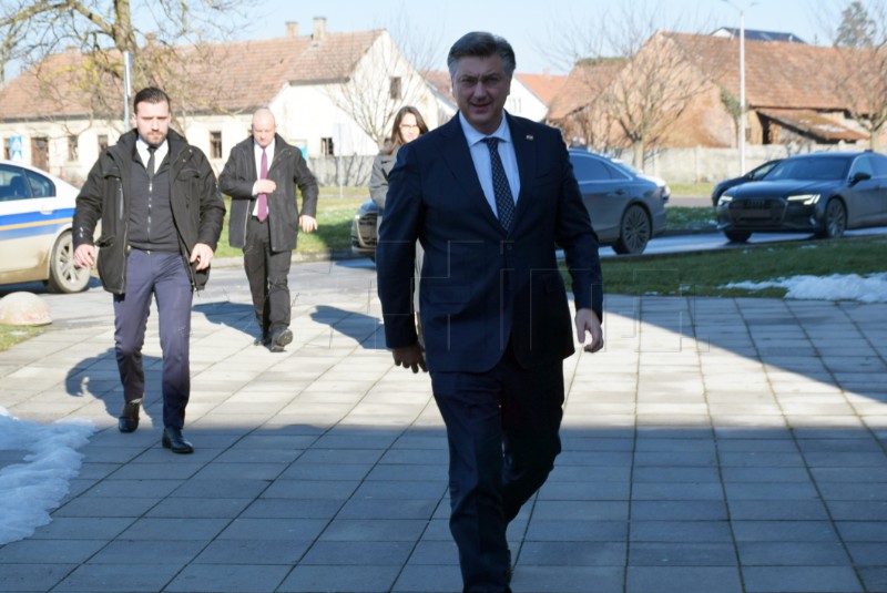 Plenković obišao Regionalni centar kompetentnosti Medicinske škole Bjelovar 