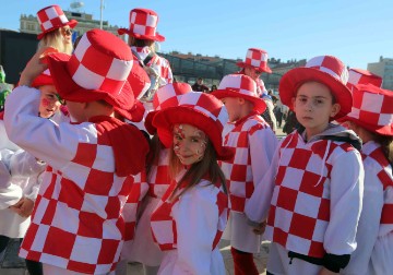 Rijeka: Šest tisuća malih maškara na Korzu