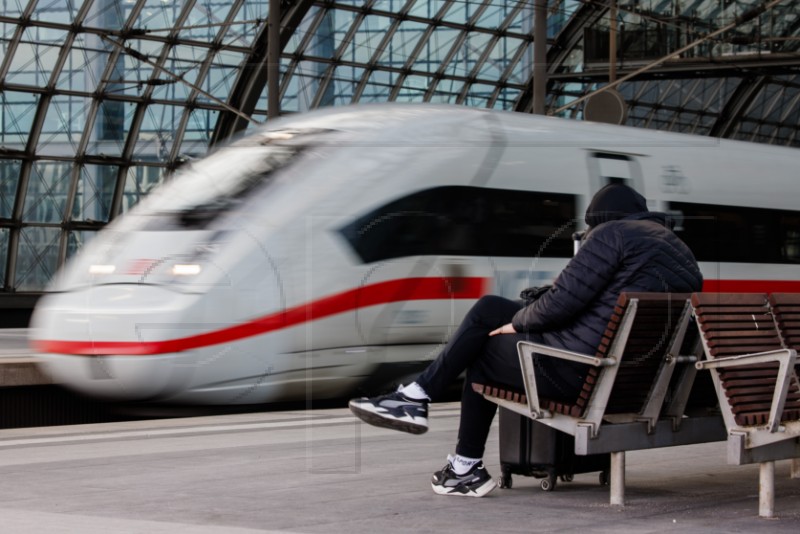 GERMANY TRANSPORT TRAIN SERVICE UNIONS