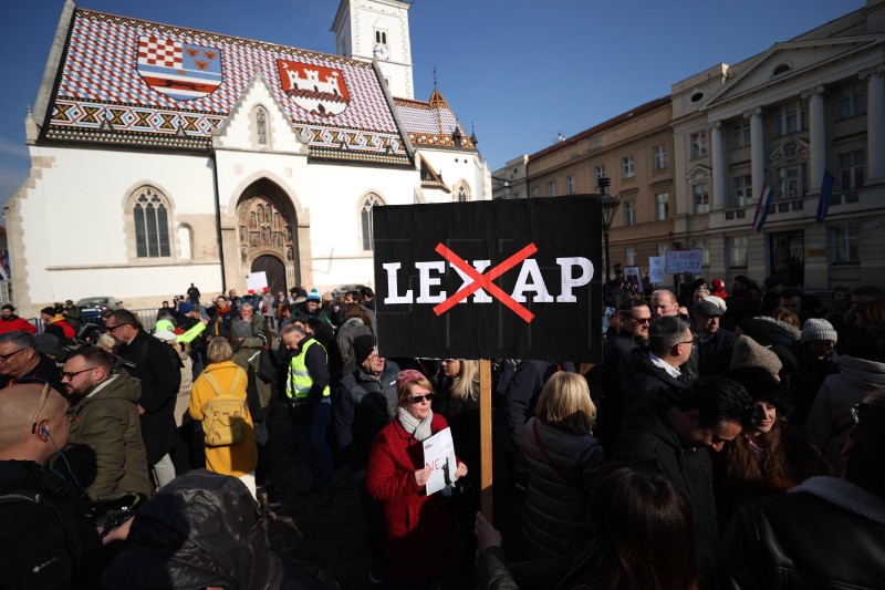 Prosvjed protiv "zakona opasnih namjera" u Zagrebu