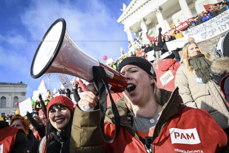 Gotovo 290.000 Finaca štrajka protiv reformi tržišta rada