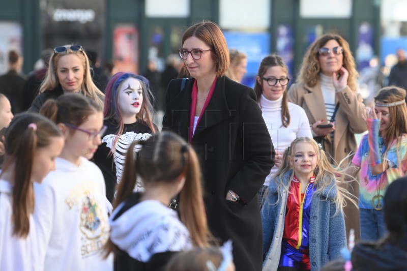 Gradonačelnik Splita Puljak predao ključeve grada Meštru i Meštrovici