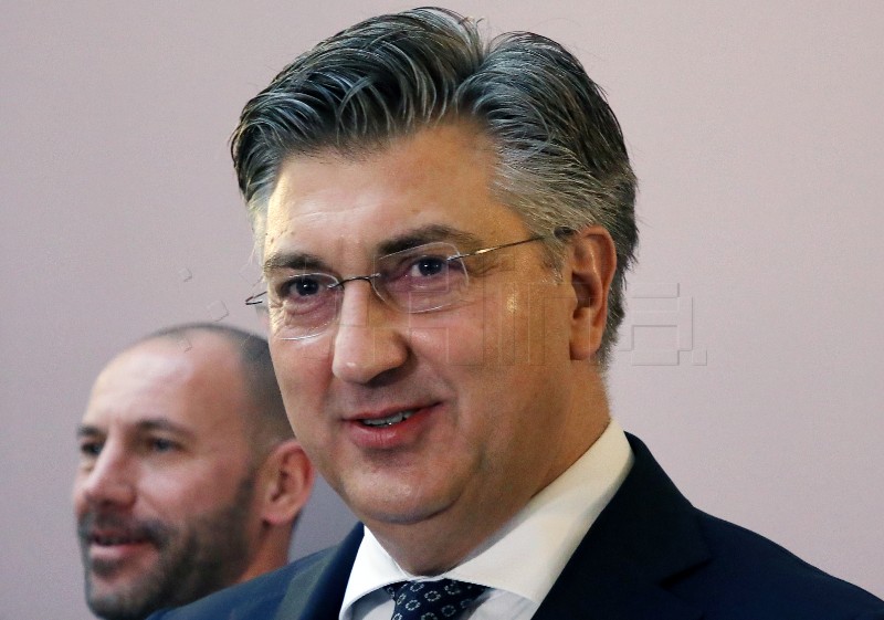 Plenković kritizirao Orbanovu "praksu" u europskim institucijama