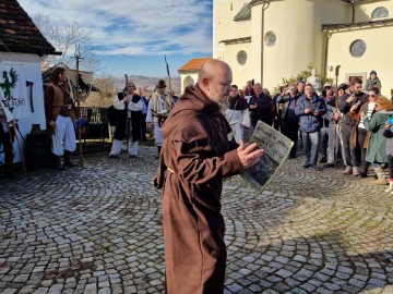 Kao uvod u Seljačku bunu u Gornjoj Stubici uprizoreno Puntanje kmetov