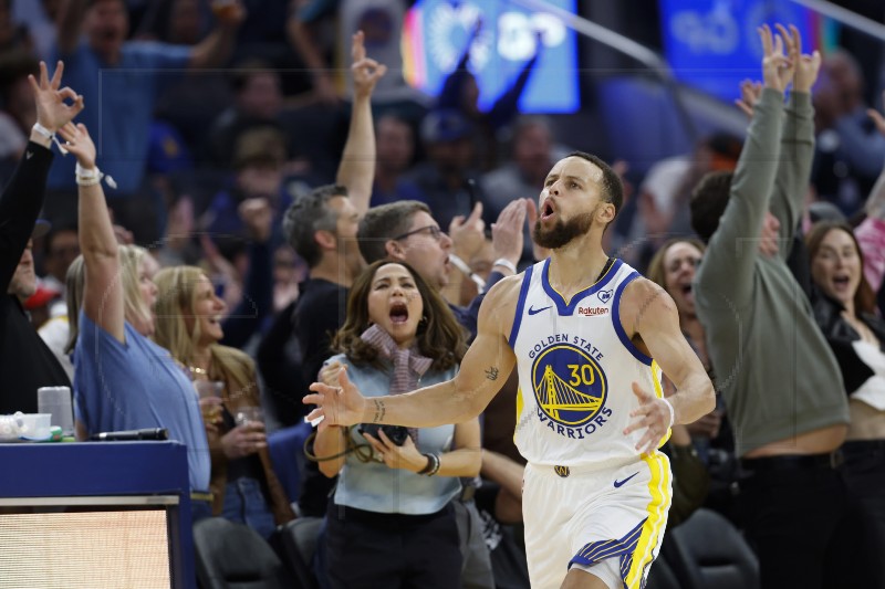 NBA: Čak 60 poena Curryja u porazu Golden Statea