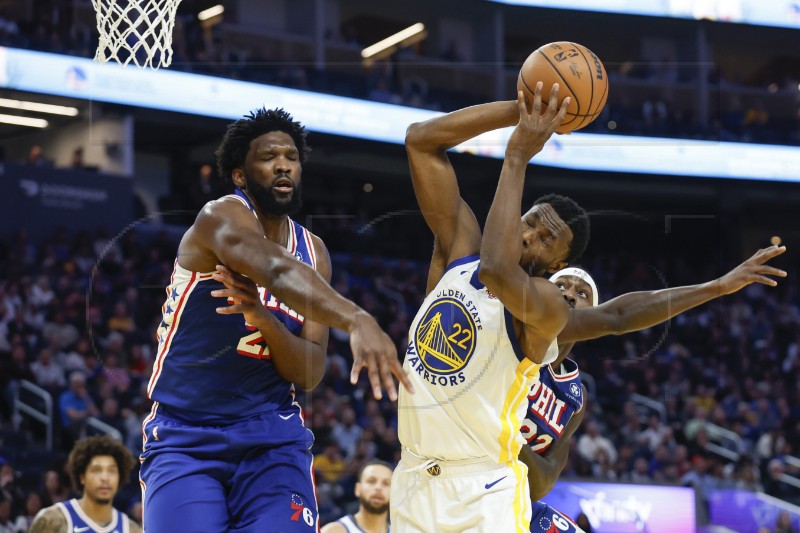 NBA: Embiid mora na operaciju koljena