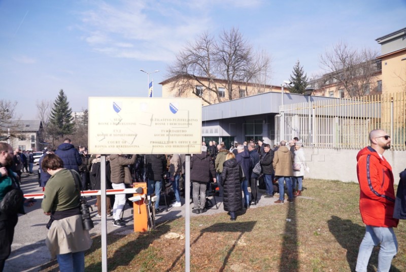 BiH: Čitanjem optužnice počelo suđenje Dodiku