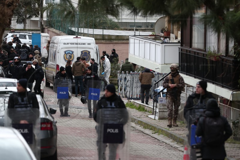 Šestero ranjenih u napadu kod suda u Istanbulu, napadači ubijeni 