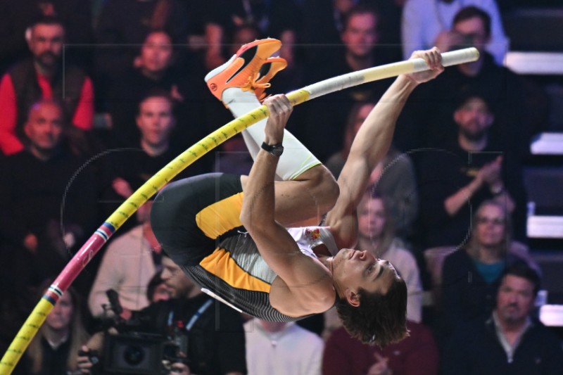 POLE VAULT GALA MONDO CLASSIC 