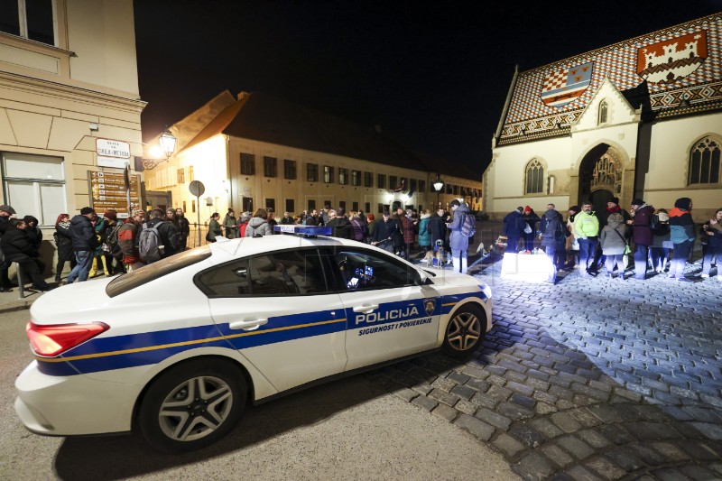 Zastupnike Možemo na Markovu trgu došli podržati i građani