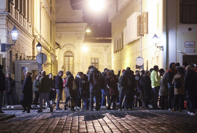 Zastupnike Možemo na Markovu trgu došli podržati i građani