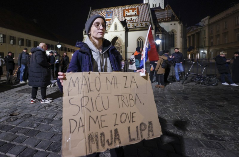 Zastupnike Možemo na Markovu trgu došli podržati i građani